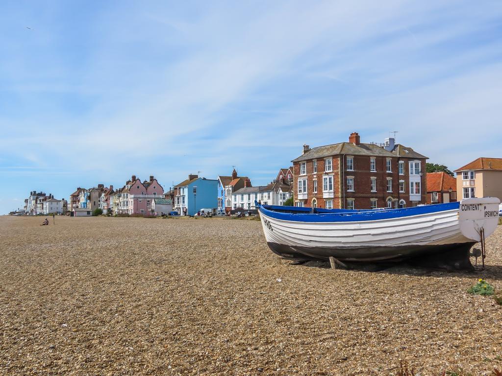 Britten Close Aldeburgh Exterior foto