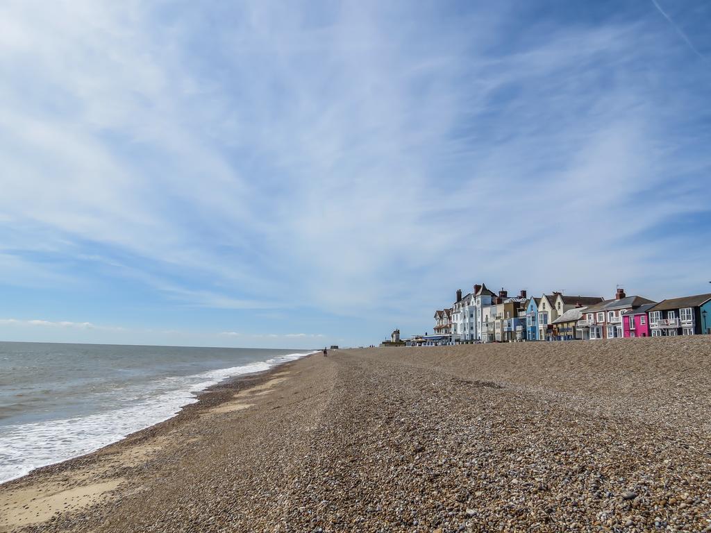 Britten Close Aldeburgh Exterior foto